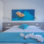 Caprice Skyline 4* ثيوداديلا