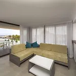 شقة فندقية Caprice Skyline ثيوداديلا