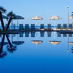Caprice Skyline 4* ثيوداديلا