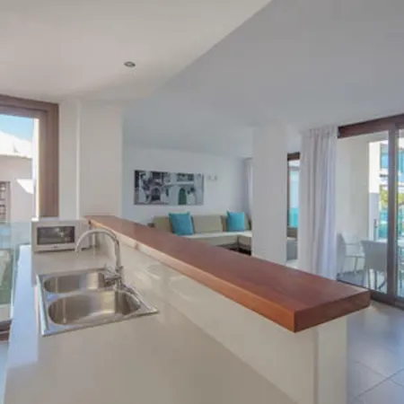 Apart Otel Ferrer Skyline