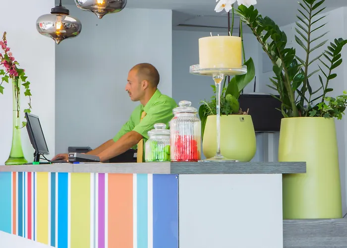 מלון דירות Caprice Skyline