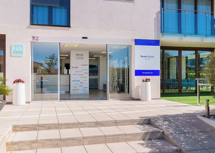 מלון דירות Caprice Skyline 4*