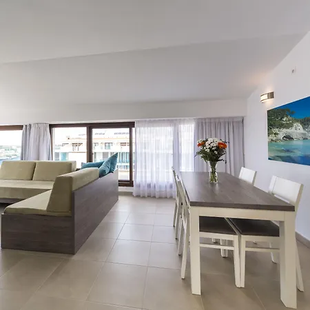 Aparthotel Caprice Skyline